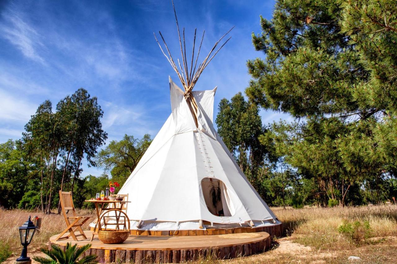 Hotel Goodmuda Tipi'S à Grândola Extérieur photo