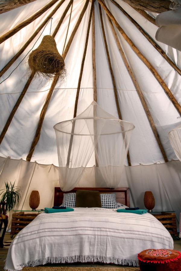 Hotel Goodmuda Tipi'S à Grândola Extérieur photo